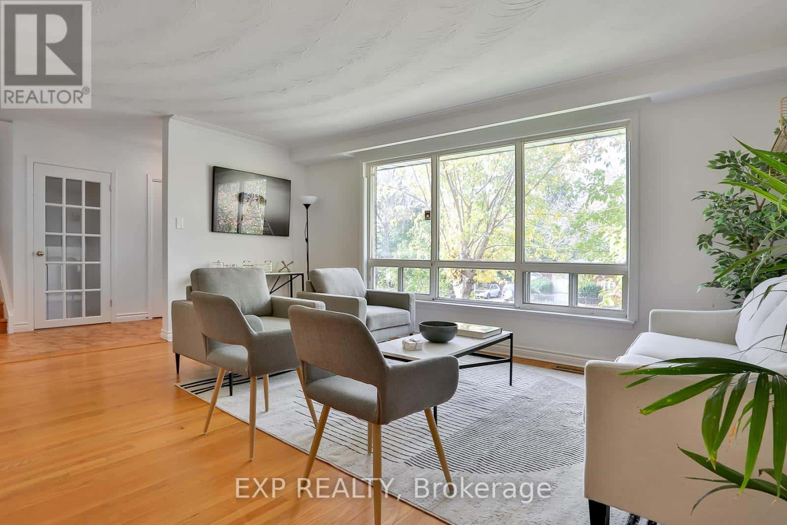 165 CARLSON DRIVE — Newmarket (Gorham-College Manor) - Photo 5 of 50