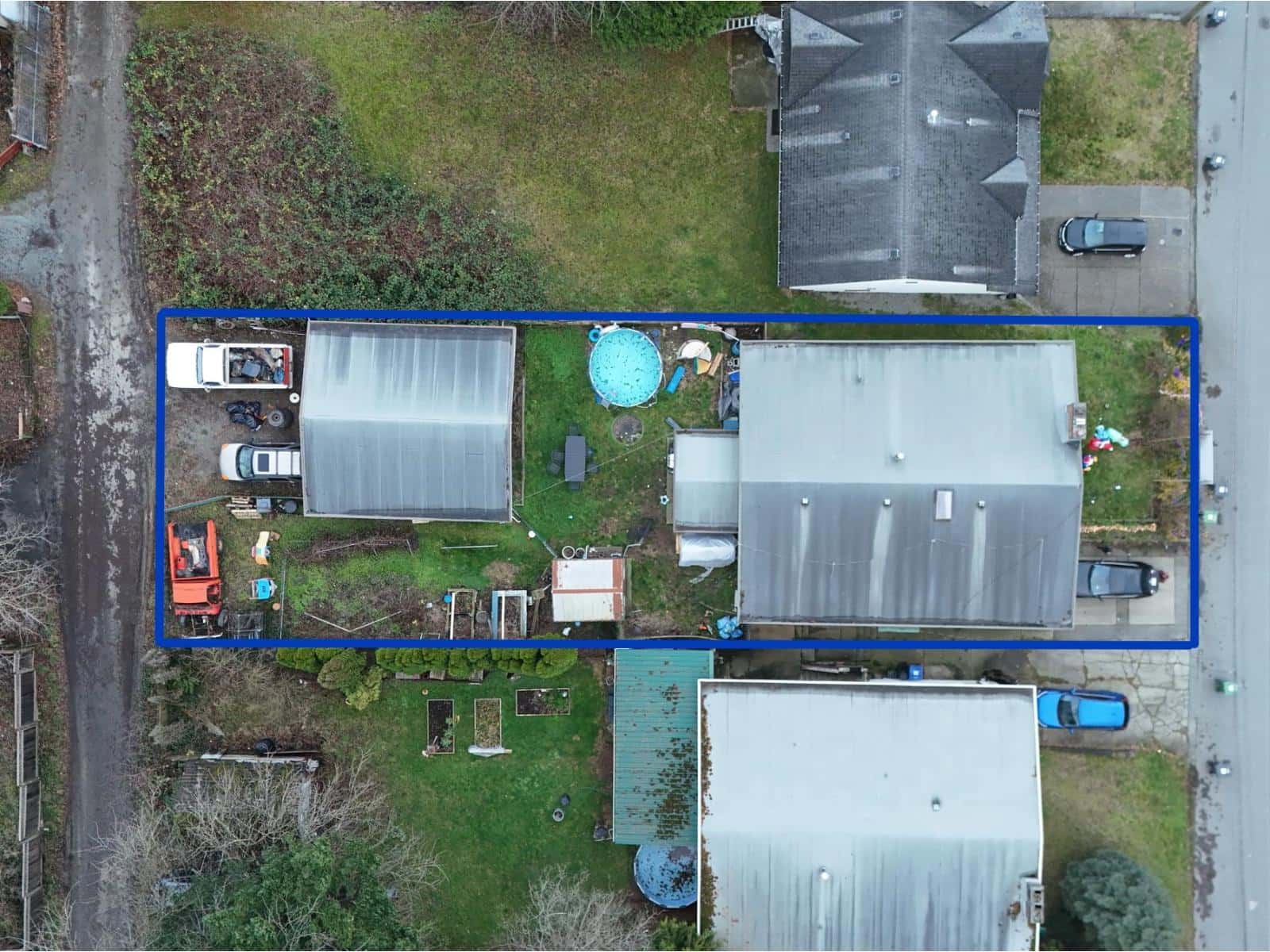 2574 CAMPBELL Avenue