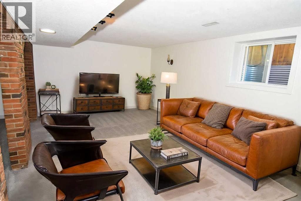 Calgary — Calgary - Main photo