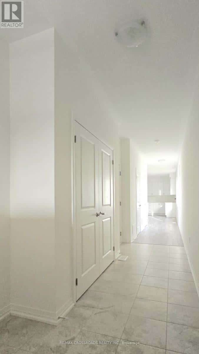 39 - 474 PROVIDENT WAY — Hamilton (Mount Hope) - Photo 3 of 32