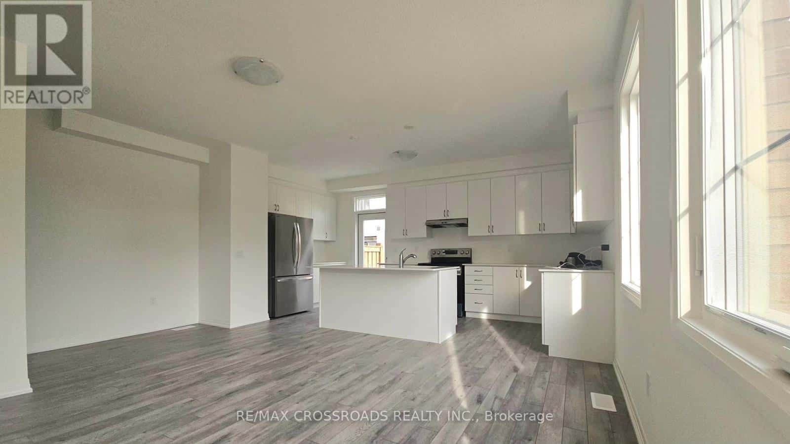 39 - 474 PROVIDENT WAY — Hamilton (Mount Hope) - Photo 5 of 32