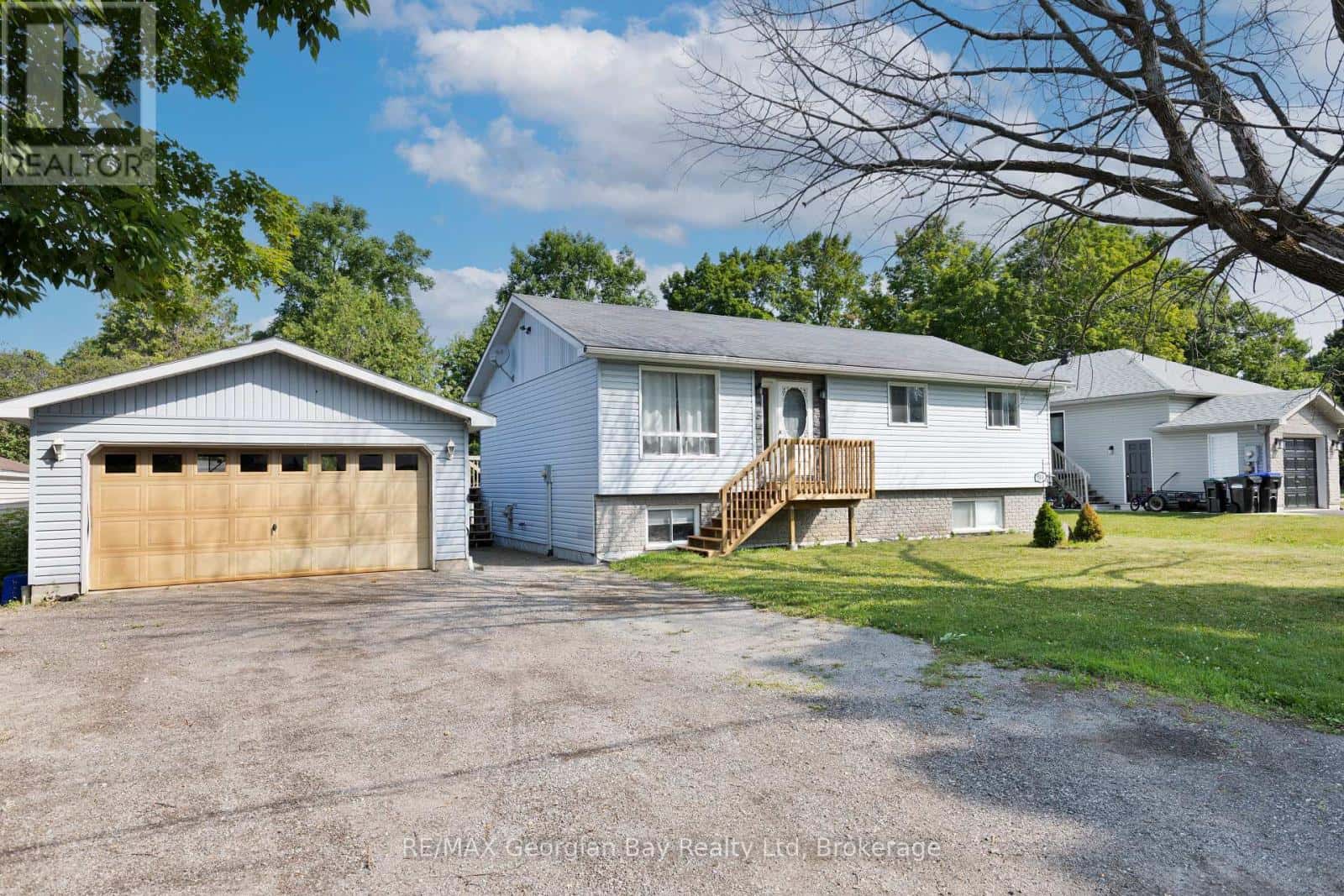 144 GEORGE STREET — Tay (Victoria Harbour), Ontario - Photo 2 of 38