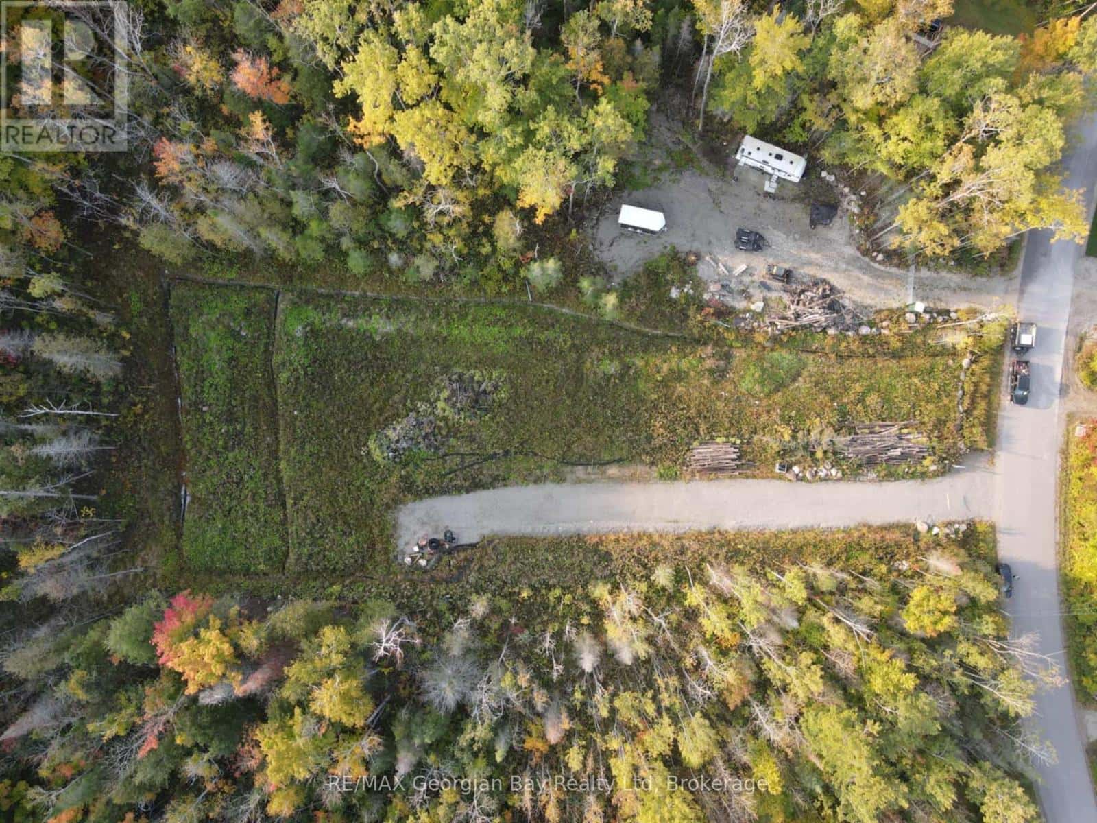 465 SILVER BIRCH DRIVE — Tiny, Ontario - Photo 5 of 9