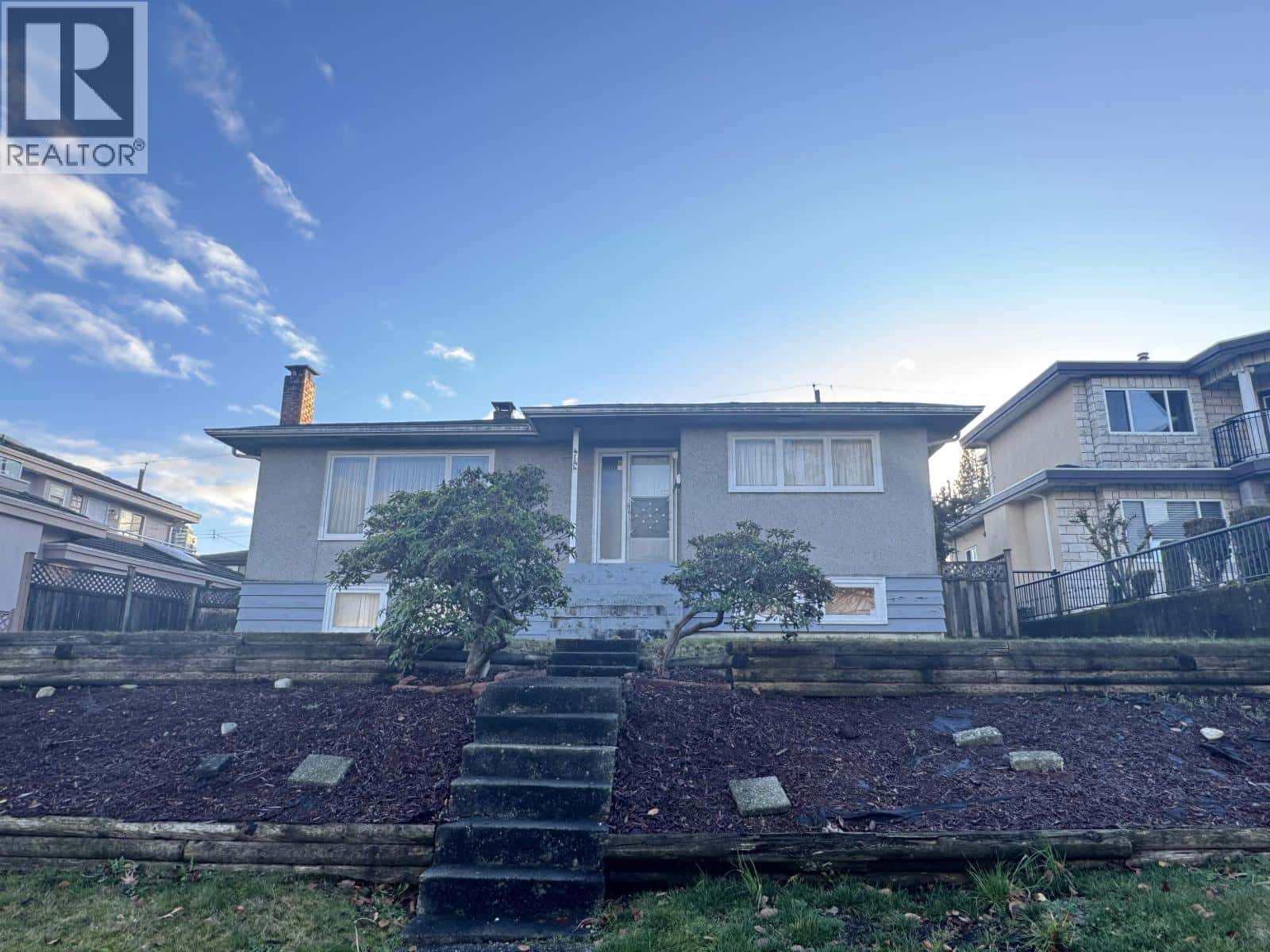 Burnaby — Burnaby - Photo 2 of 13