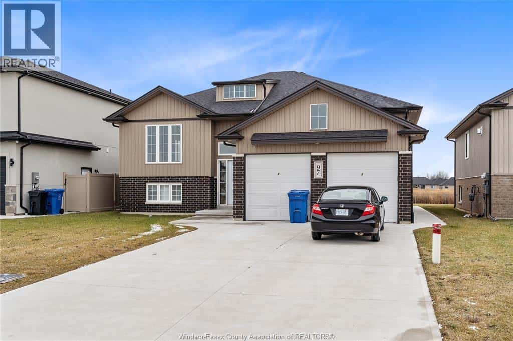 Amherstburg — Amherstburg - Photo 2 of 48