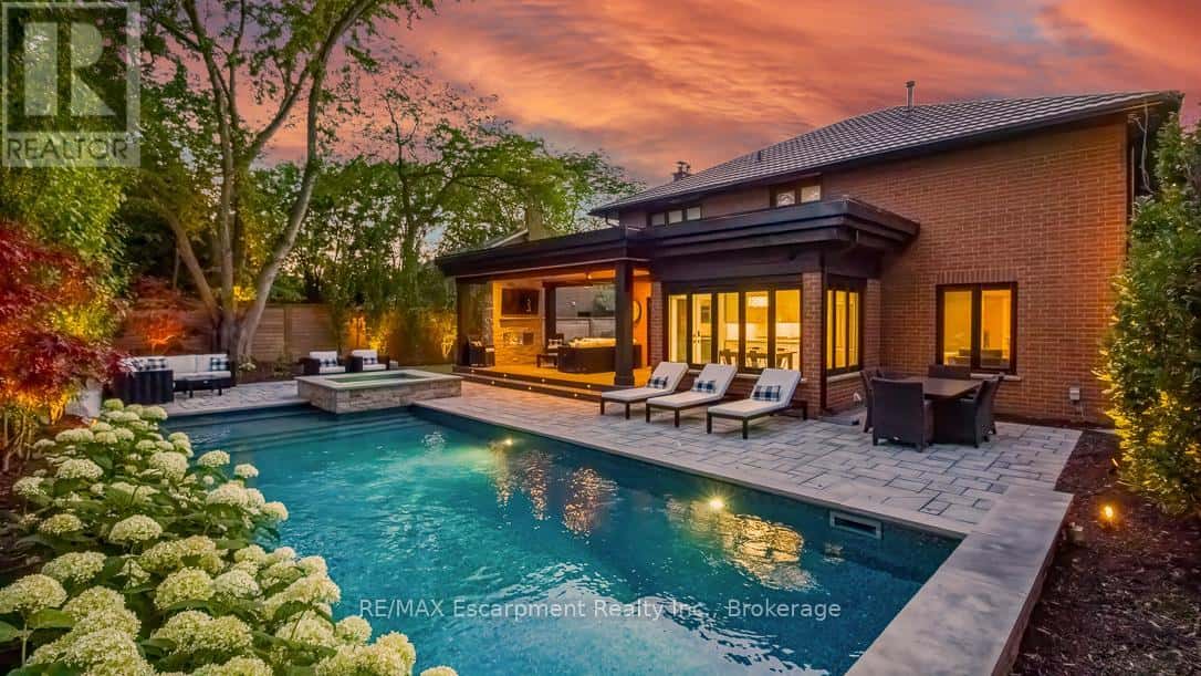 484 ASPEN FOREST DRIVE — Oakville (FD Ford), Ontario - Photo 5 of 41