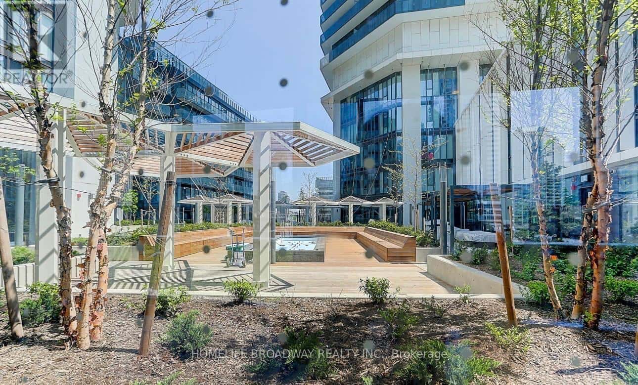 1107 - 138 DOWNES STREET — Toronto (Waterfront Communities) - Photo 2 of 12