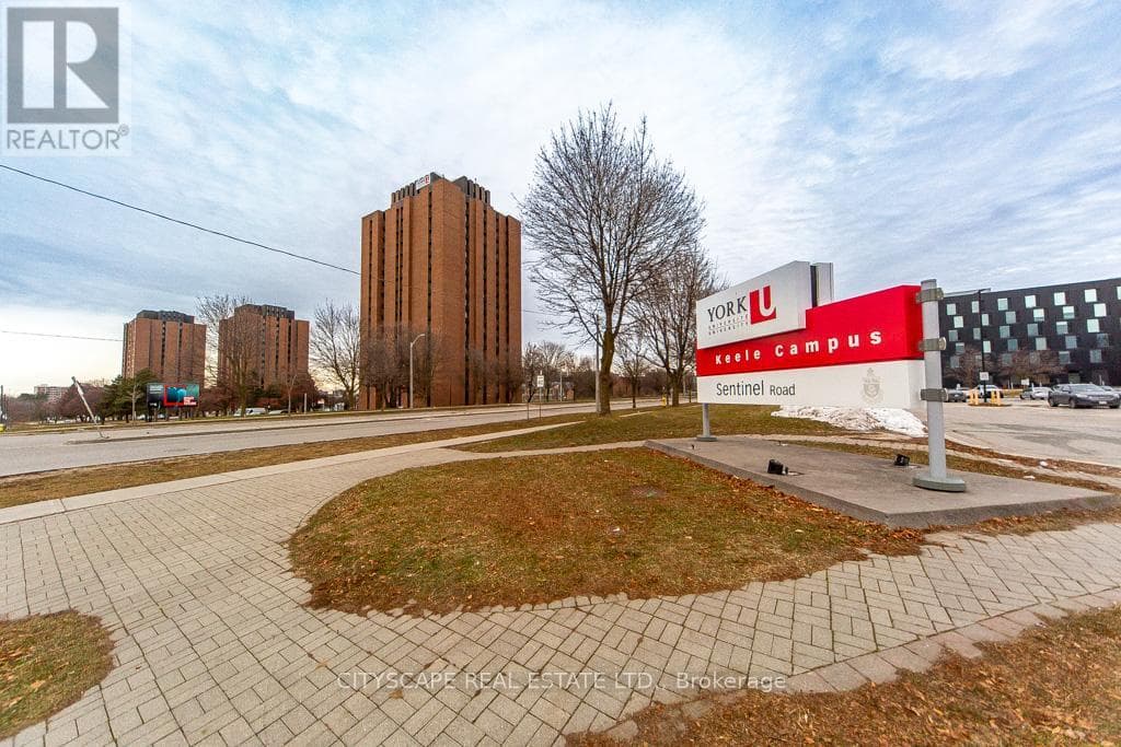 377 ASSINBOINE ROAD — Toronto (York University Heights), Ontario - Main photo