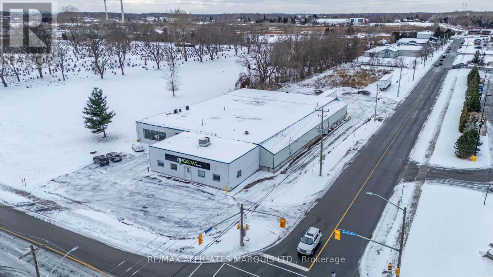 650 CUMBERLAND STREET — Cornwall - Photo 3 of 35