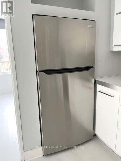 Mississauga (City Centre) — Mississauga (City Centre) - Photo 2 of 22