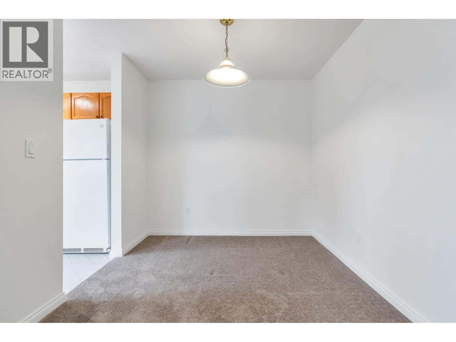 210 9260 NO. 2 ROAD — Richmond, British Columbia - Photo 3 of 33