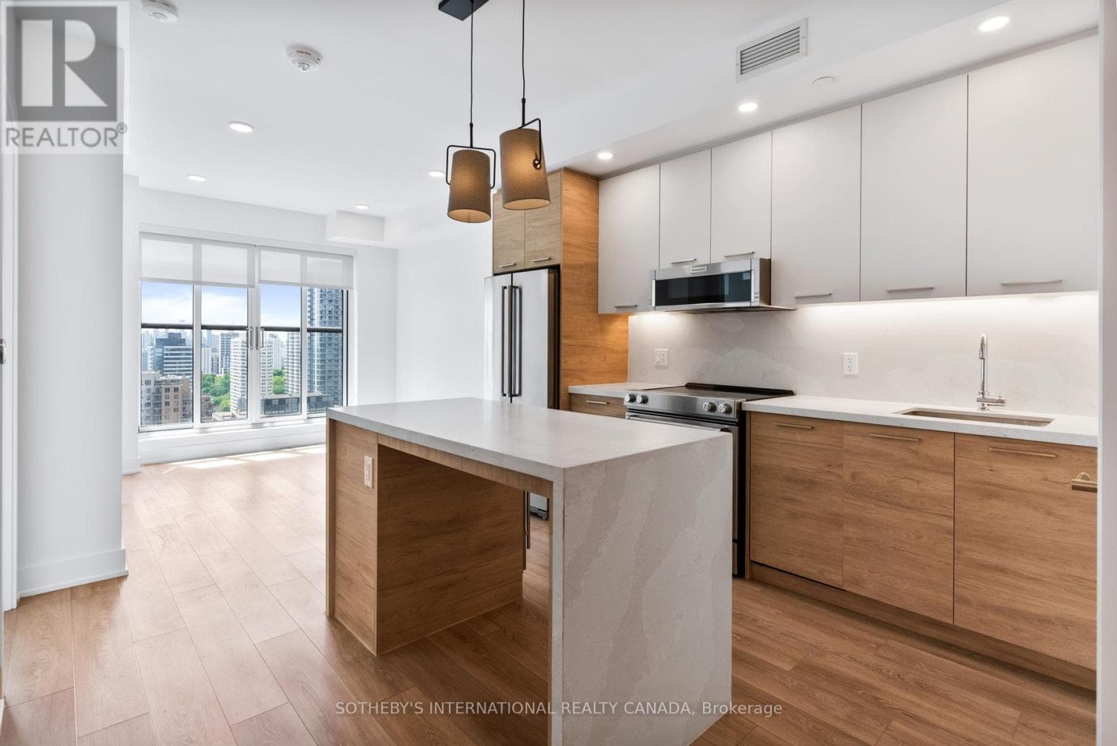 Toronto (Mount Pleasant East) — Toronto (Mount Pleasant East) - Main photo