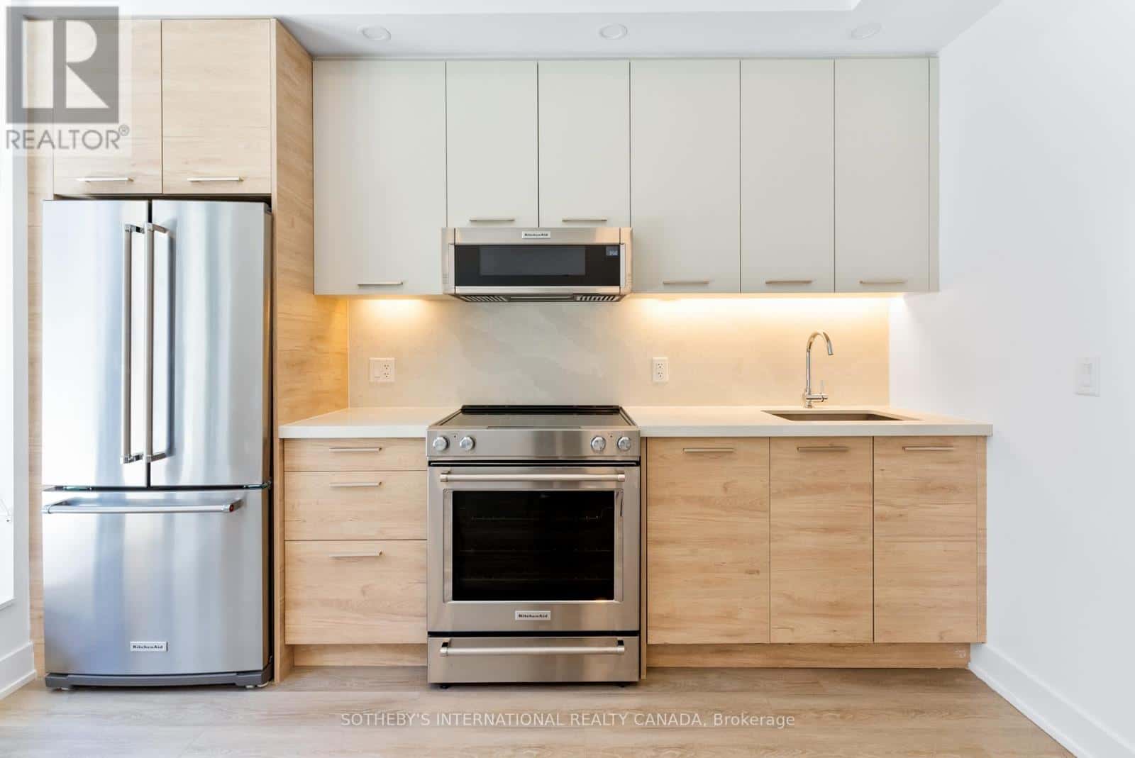 Toronto (Mount Pleasant East) — Toronto (Mount Pleasant East) - Photo 3 of 40