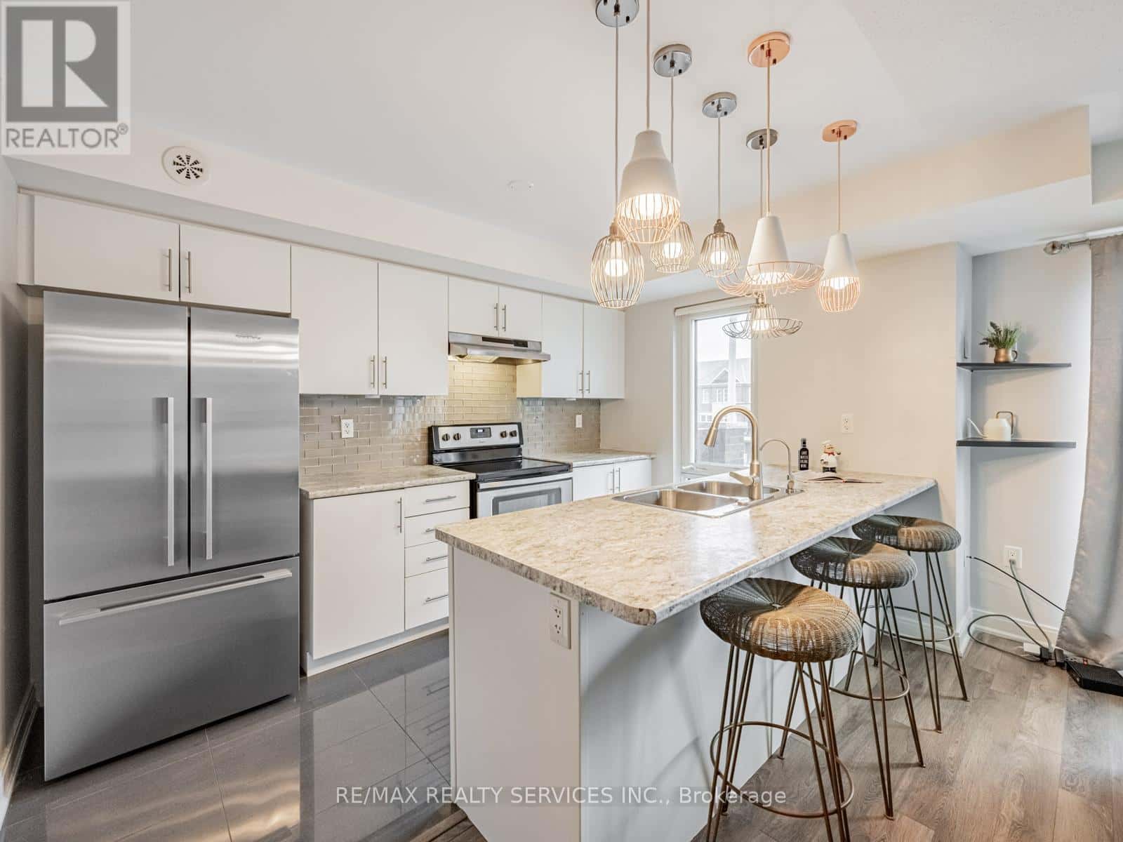 60 - 100 DUFAY ROAD — Brampton (Northwest Brampton), Ontario - Photo 4 of 21