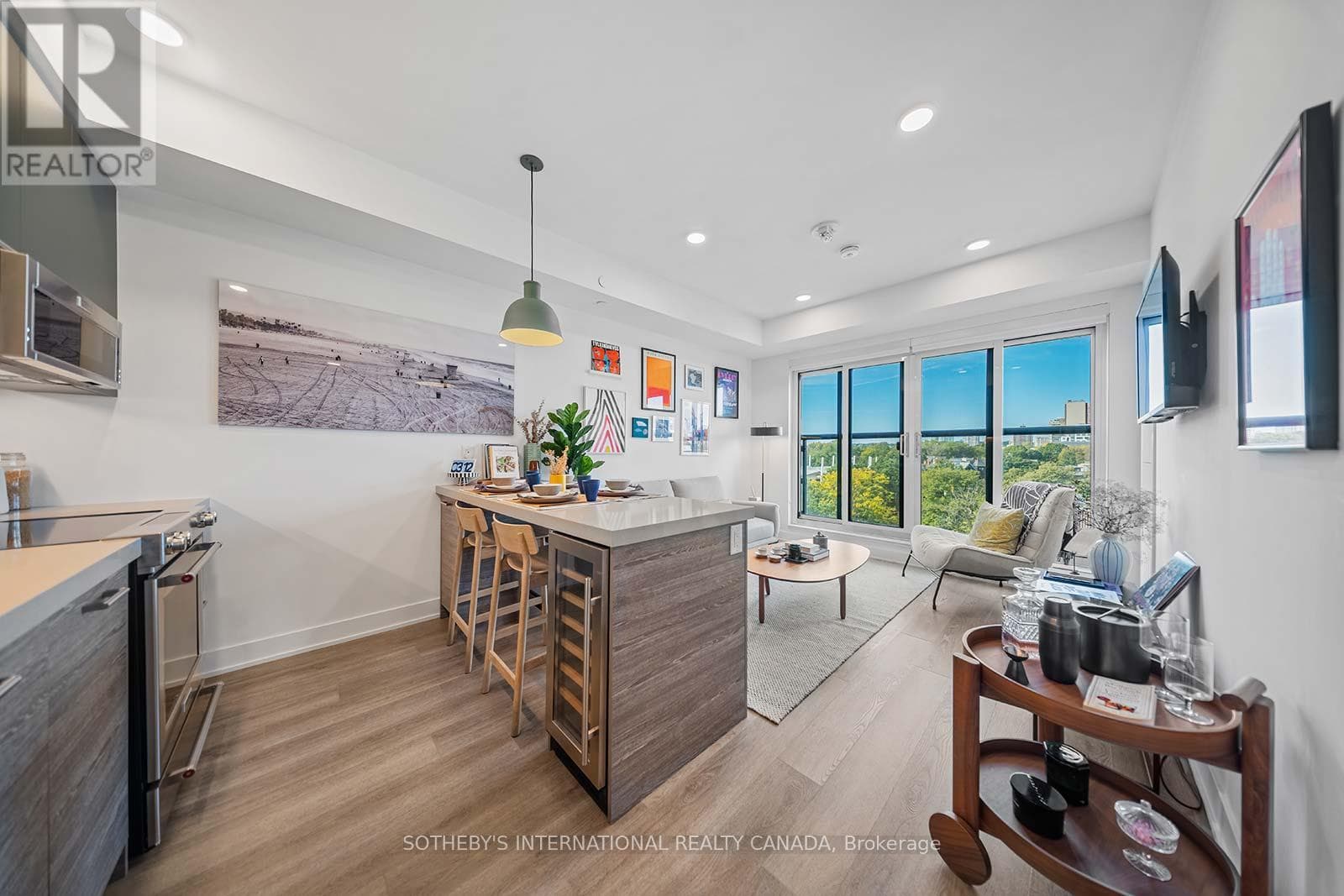 414 - 484 SPADINA AVENUE — Toronto (University) - Main photo