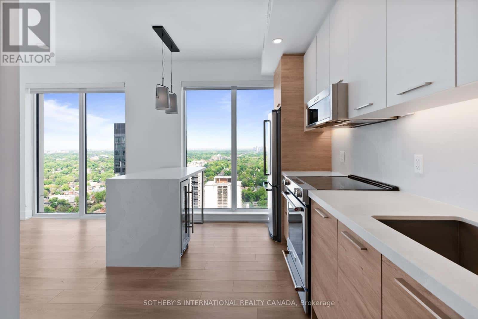 1802 - 200 REDPATH AVENUE — Toronto (Mount Pleasant West) - Photo 2 of 45