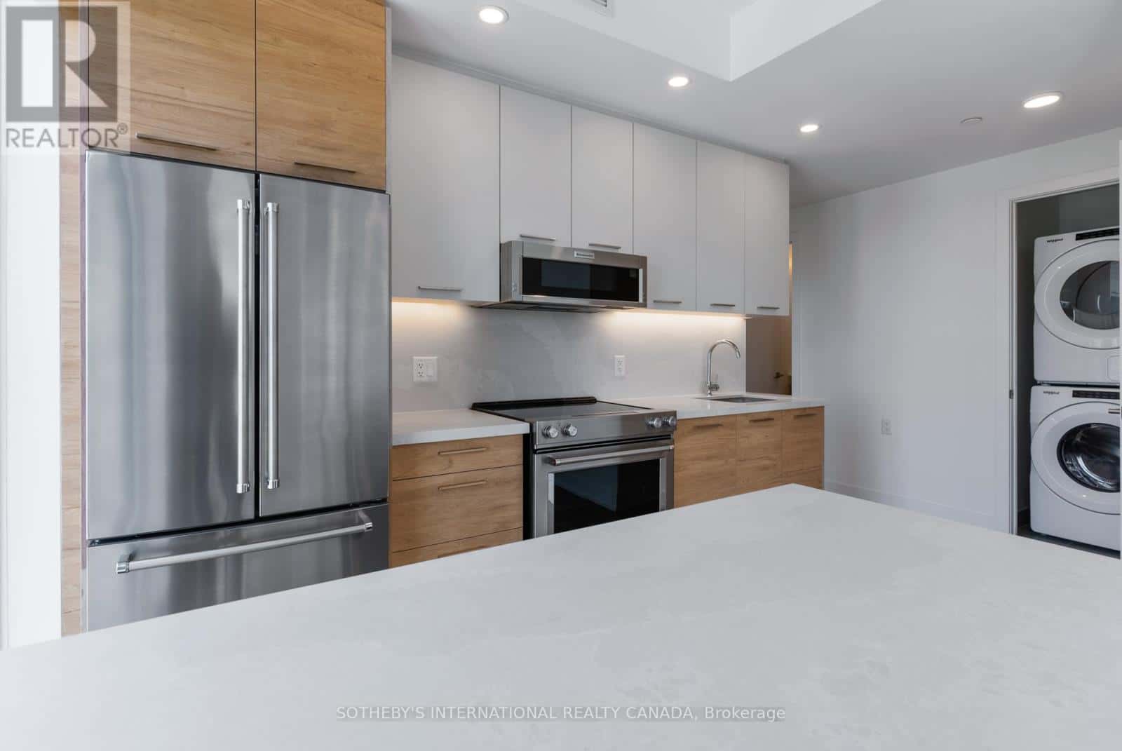 1802 - 200 REDPATH AVENUE — Toronto (Mount Pleasant West) - Photo 5 of 45