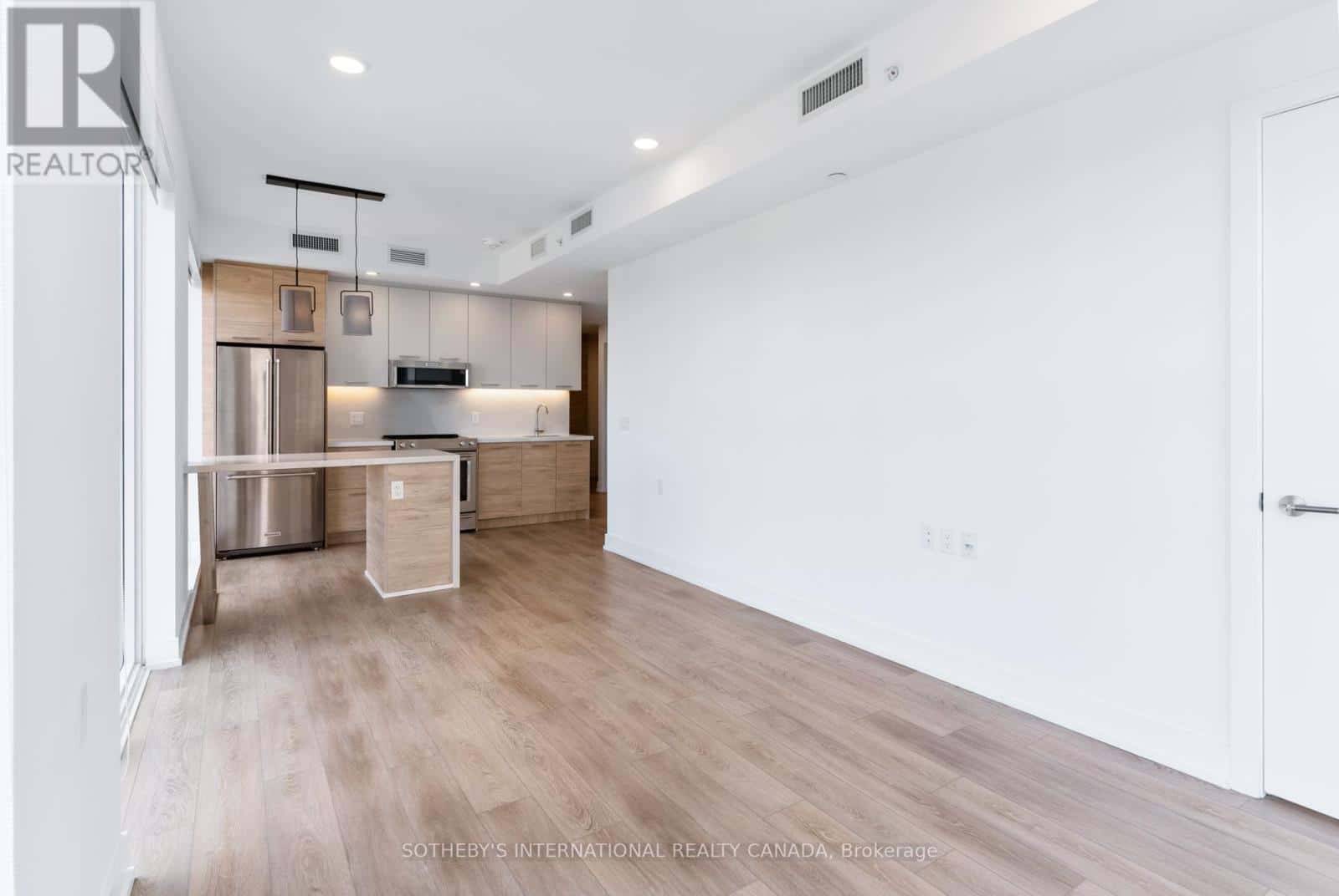 1802 - 200 REDPATH AVENUE — Toronto (Mount Pleasant West) - Photo 4 of 45