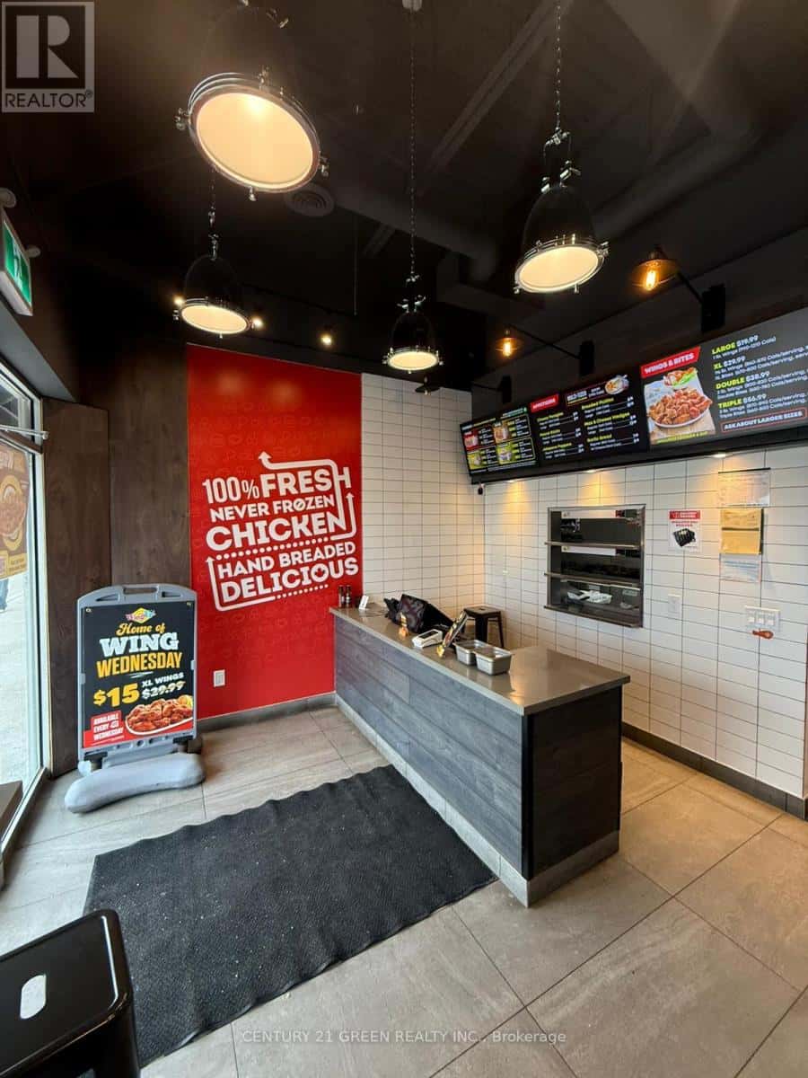 Oakville (WC Wedgewood Creek) — Oakville (WC Wedgewood Creek) - Photo 2 of 10