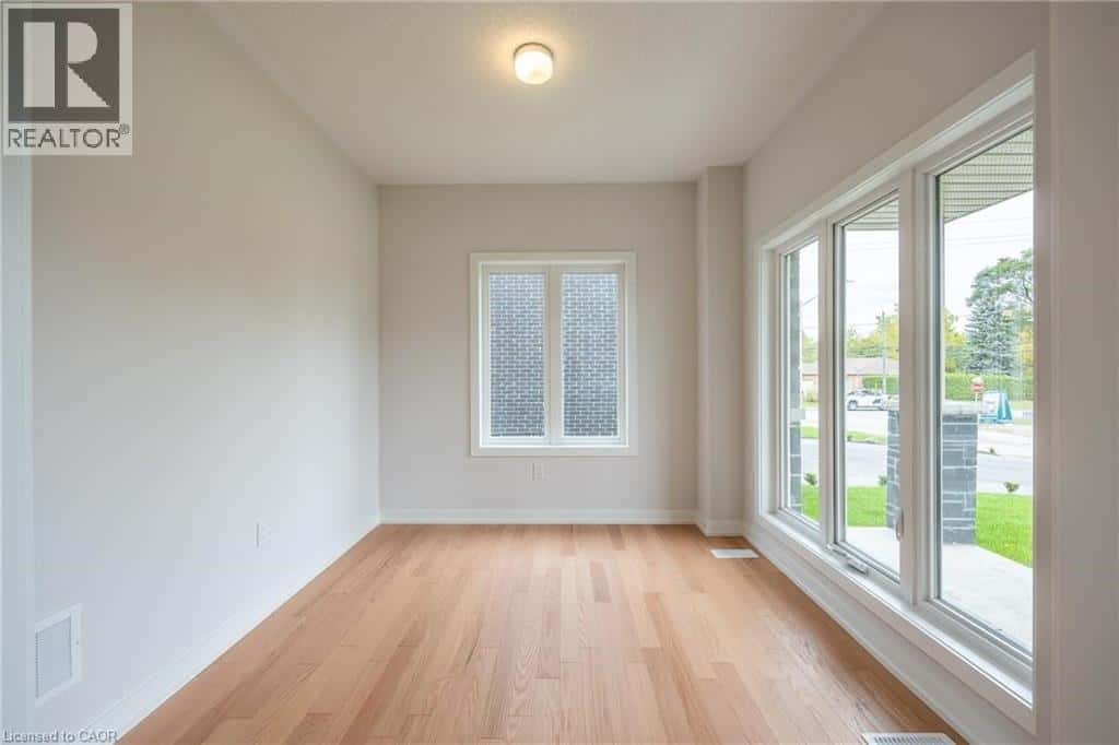 6 BUTTERNUT Drive — Simcoe, Ontario - Photo 4 of 24