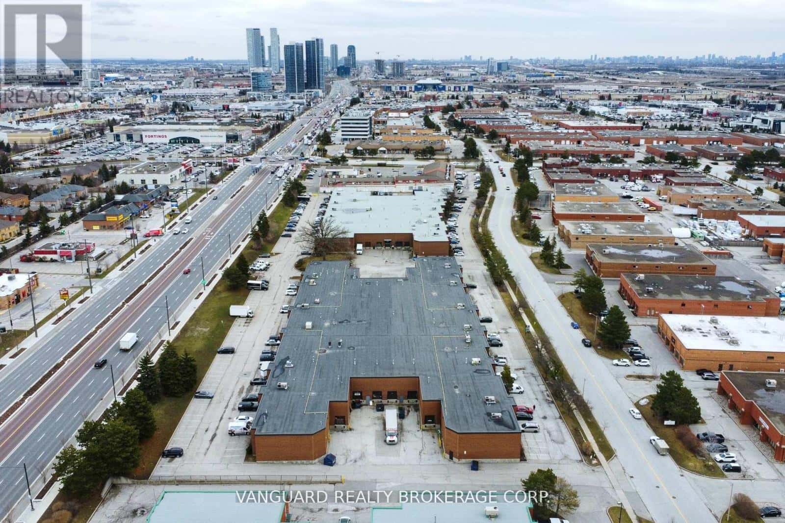 1 - 250 TROWERS ROAD — Vaughan (Pine Valley Business Park) - Photo 3 of 26