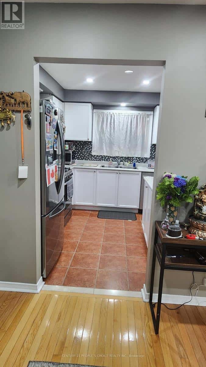 328 BLACK DRIVE — Milton (CL Clarke) - Photo 3 of 13