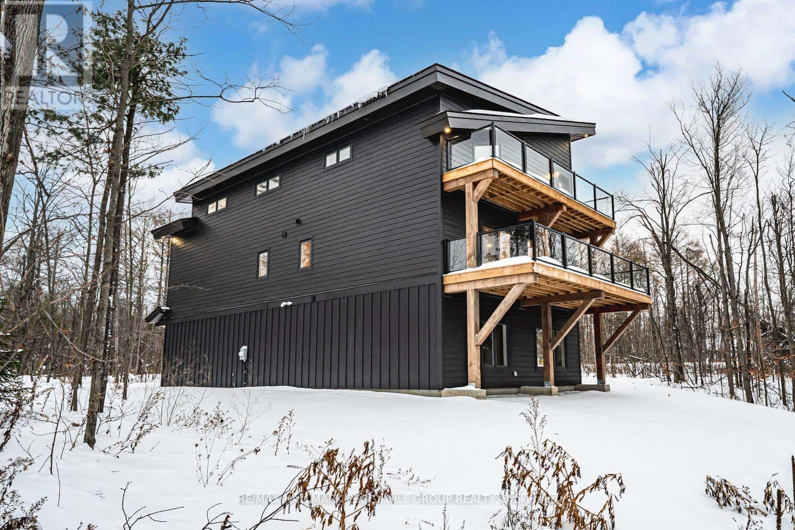 Oro-Medonte (Horseshoe Valley) — Oro-Medonte (Horseshoe Valley) - Photo 4 of 40