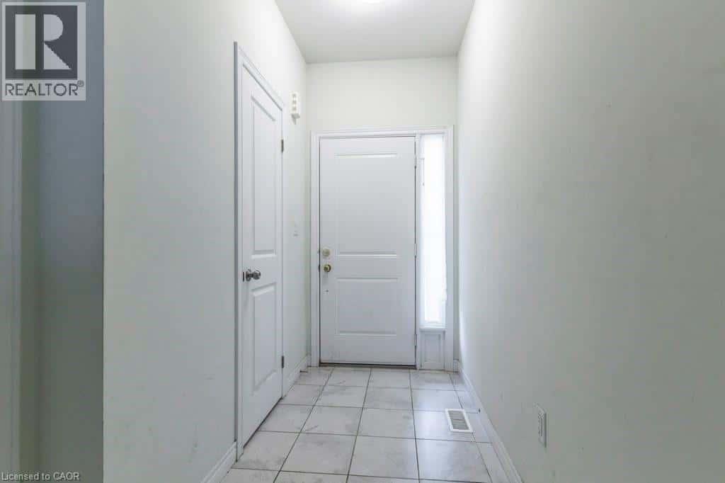 Ancaster — Ancaster - Photo 5 of 41