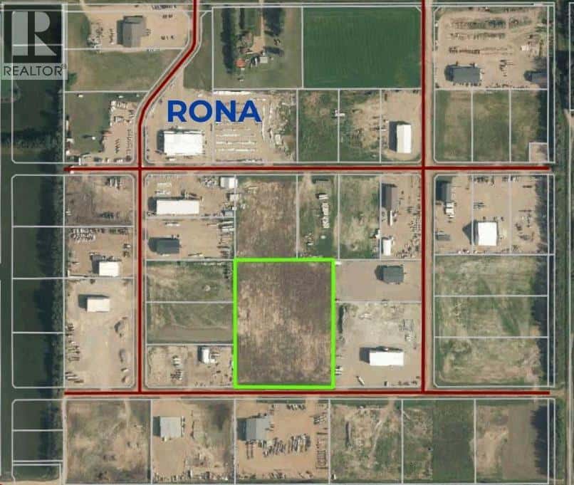 9402 102 Ave — La Crete, Alberta - Photo 2 of 7