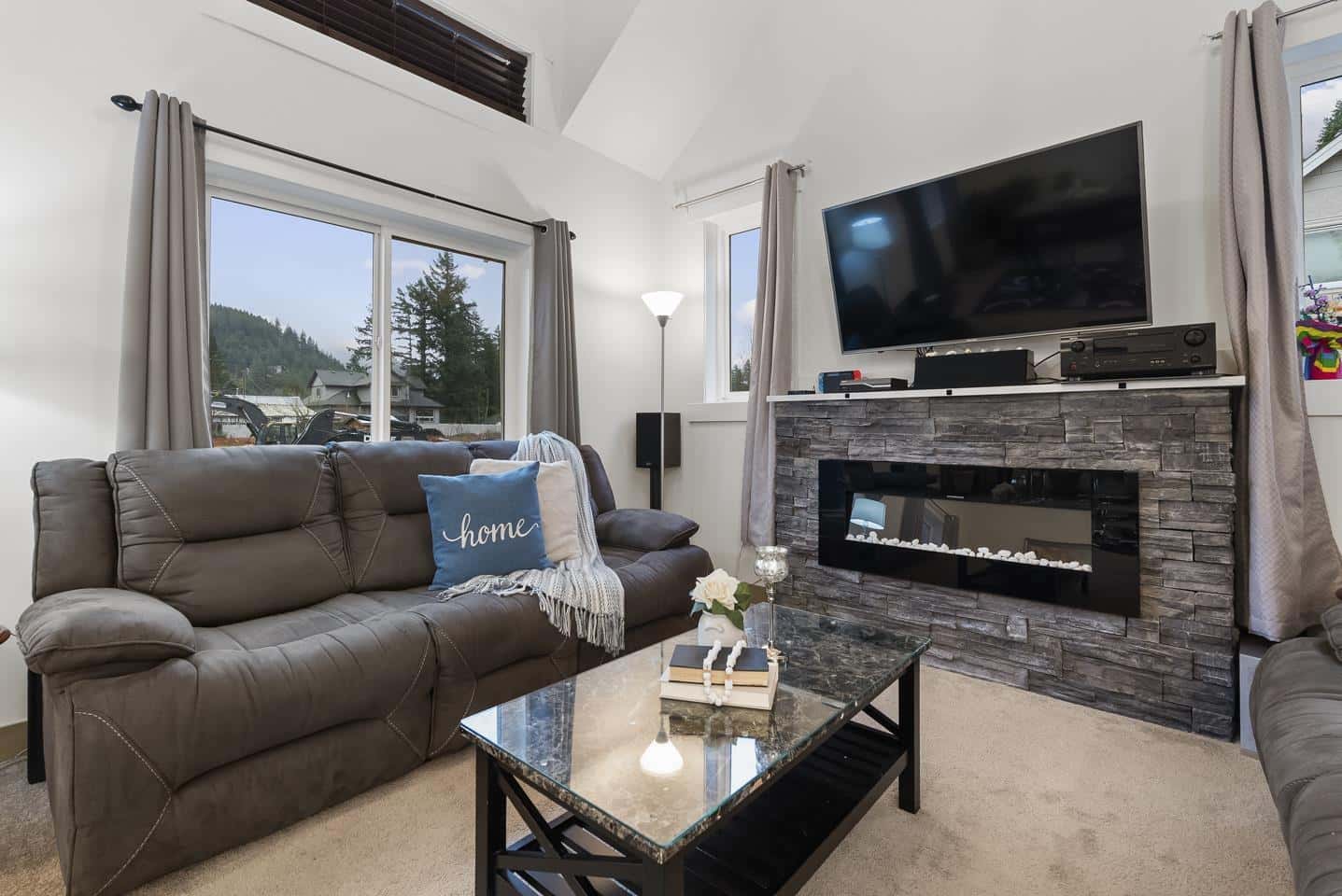 3 548 PARK STREET, Hope — Hope, British Columbia - Photo 2 of 35