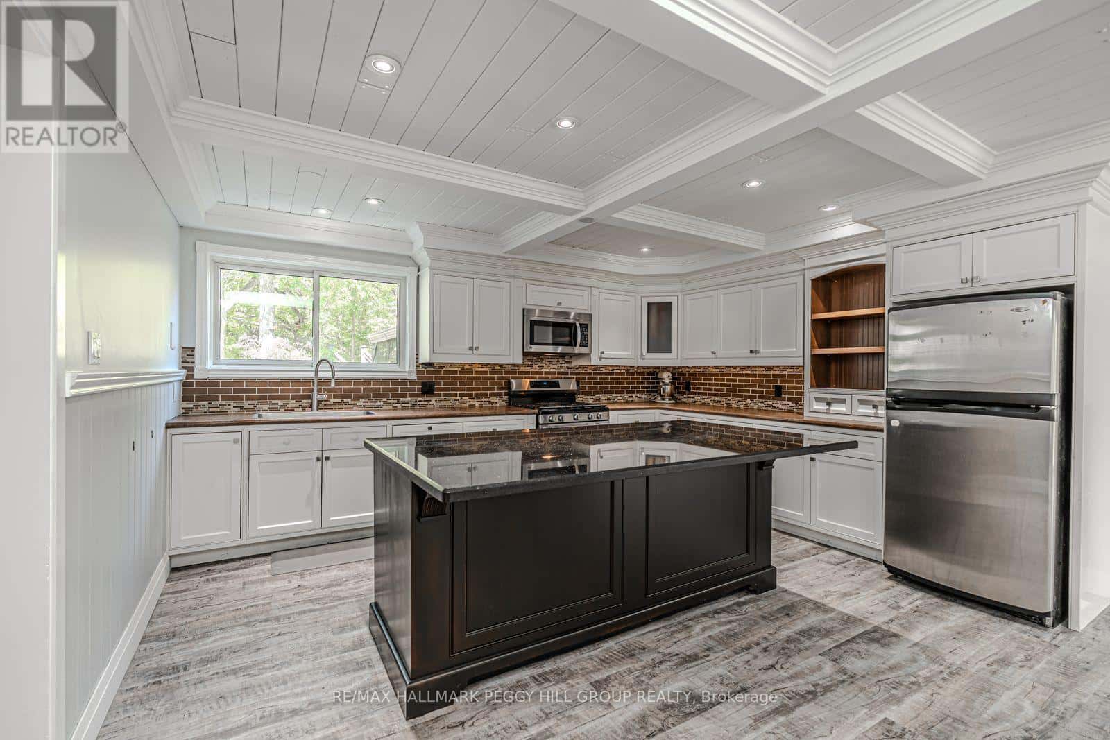 106 MUSKY BAY ROAD — Georgian Bay (Baxter), Ontario - Photo 4 of 32