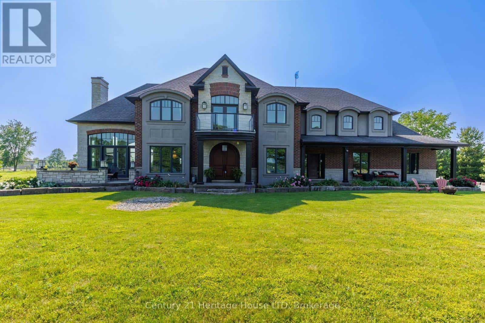 12679 NIAGARA PARKWAY — Niagara Falls (Lyons Creek), Ontario - Photo 2 of 50