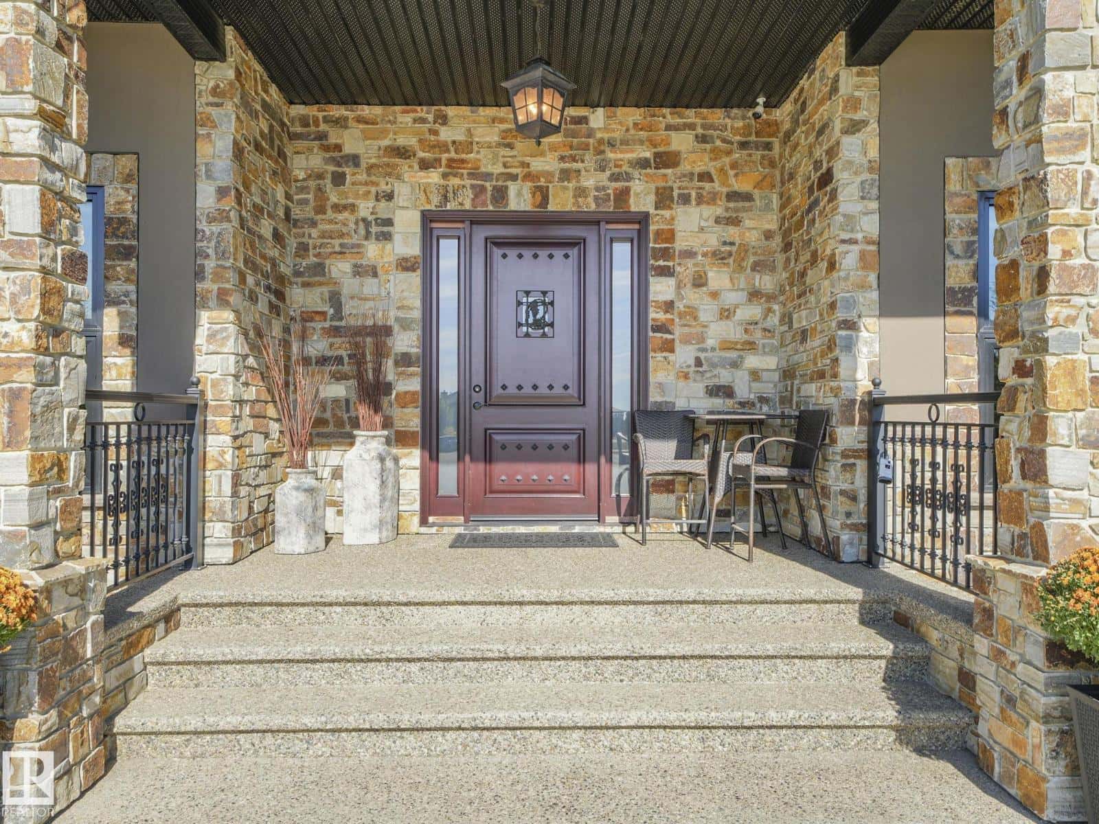 #1110 50565 RGE ROAD 245 — Rural Leduc County, Alberta - Photo 4 of 75