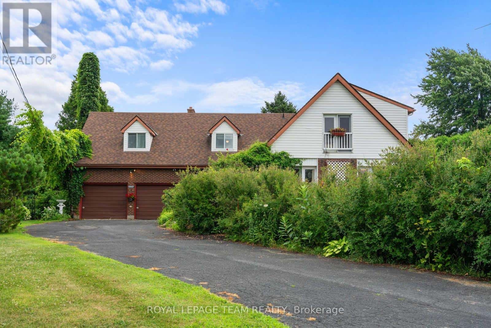 South Dundas — South Dundas - Photo 2 of 43