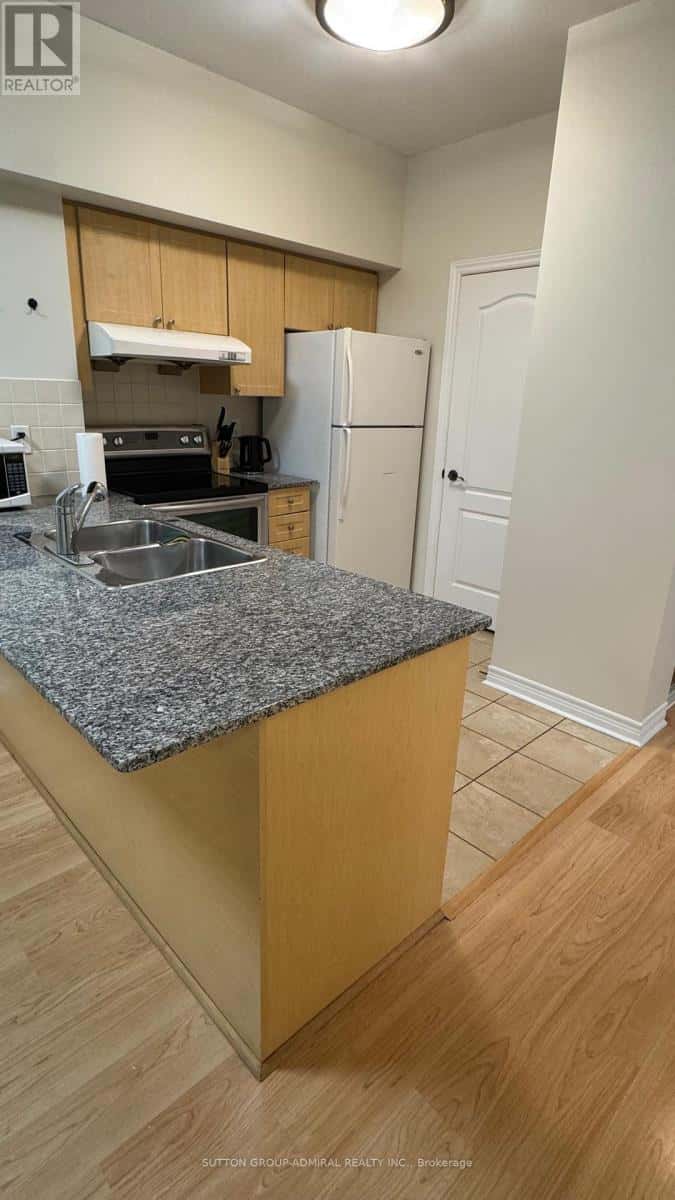 Vaughan (Beverley Glen) — Vaughan (Beverley Glen) - Photo 2 of 24