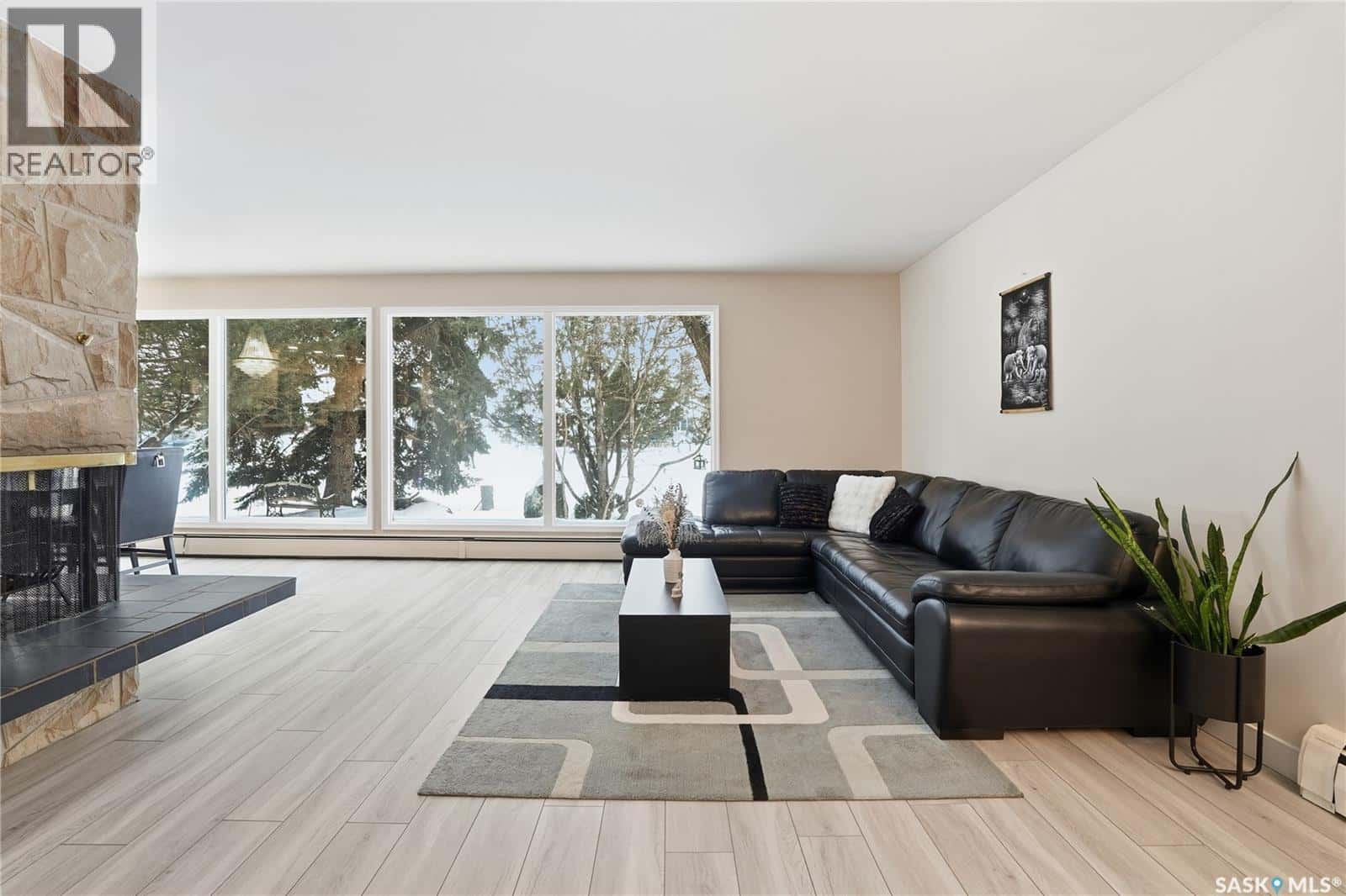 257 Campion CRESCENT — Saskatoon, Saskatchewan - Photo 5 of 49