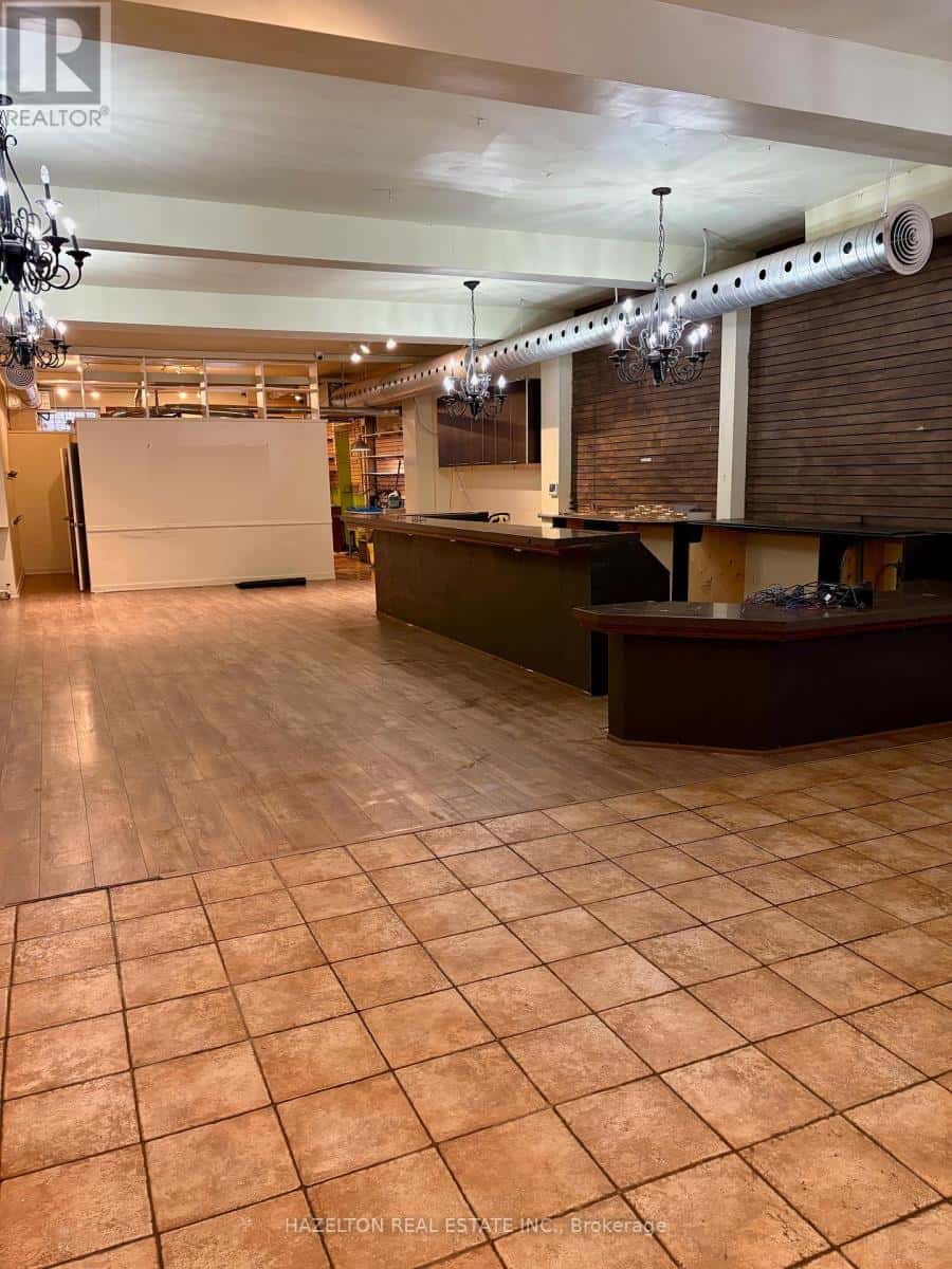 3029 LAKE SHORE BOULEVARD W — Toronto (New Toronto) - Photo 3 of 3