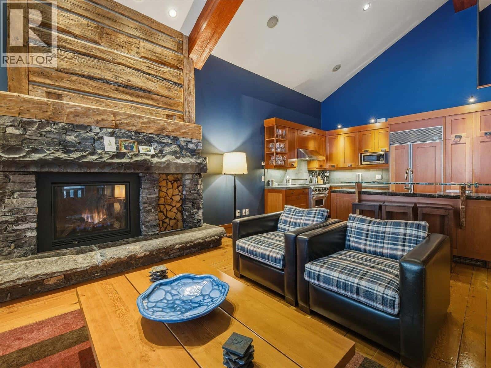 10J 2300 NORDIC DRIVE — Whistler, British Columbia - Photo 5 of 26