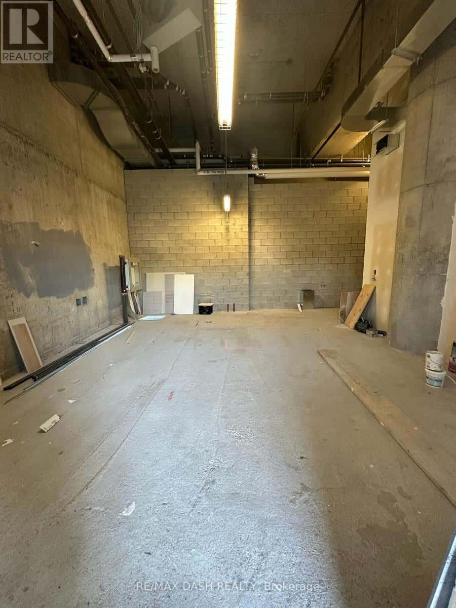 Toronto (Yorkdale-Glen Park), Ontario — Toronto (Yorkdale-Glen Park), Ontario - Photo 3 of 3