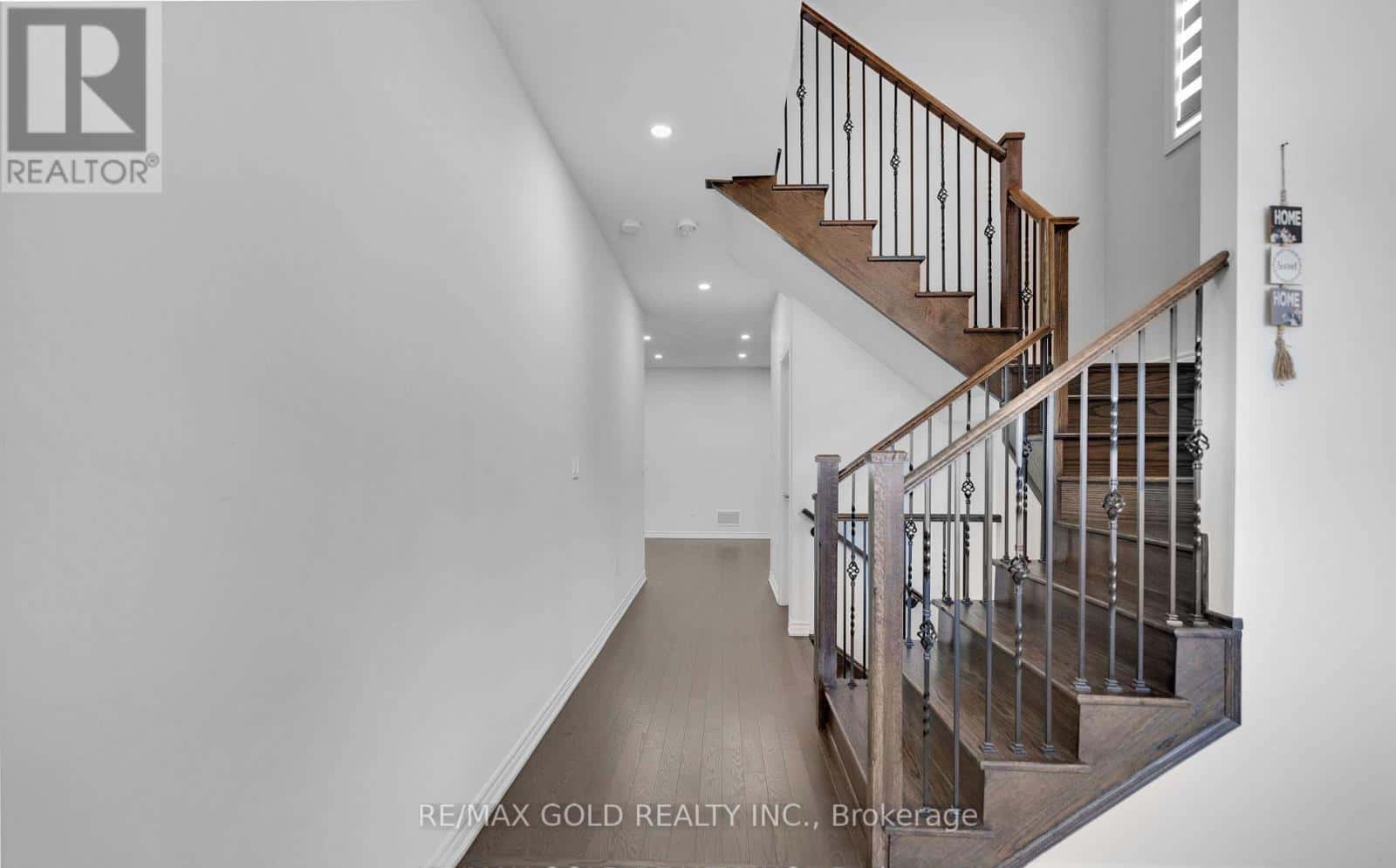 12 VINCENA ROAD — Caledon, Ontario - Photo 4 of 41