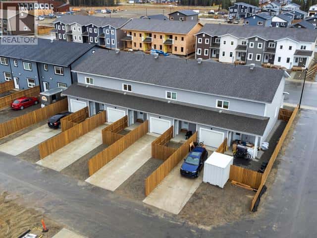 216 WITCH HAZEL DRIVE — Whitehorse, Yukon - Photo 5 of 28