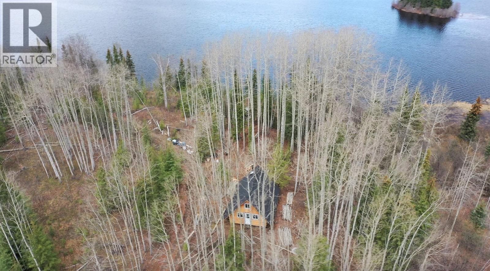 5095 TEAL ROAD — Burns Lake, British Columbia - Main photo