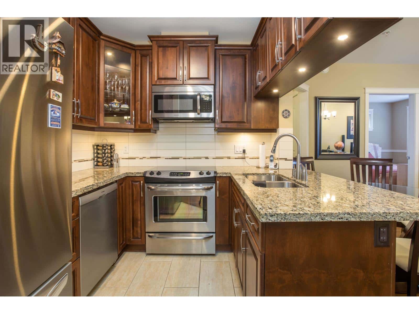 315 12565 190A STREET — Pitt Meadows, British Columbia - Photo 2 of 41