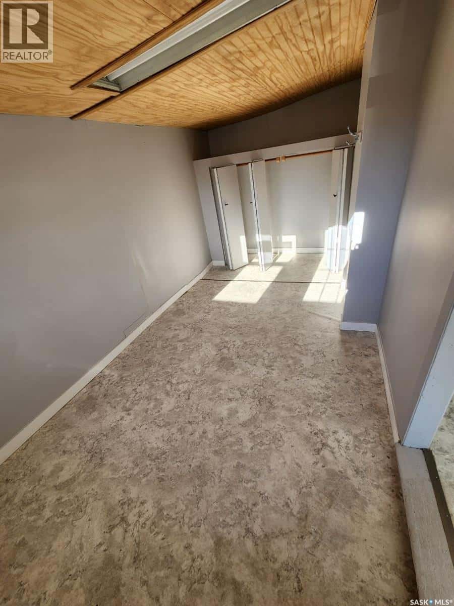 Saskatoon — Saskatoon - Photo 2 of 8