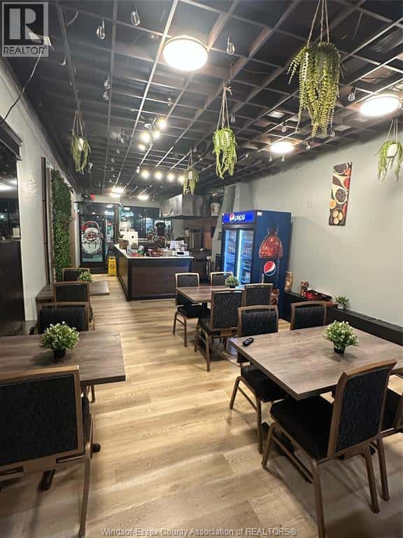 Windsor — Windsor - Photo 4 of 5