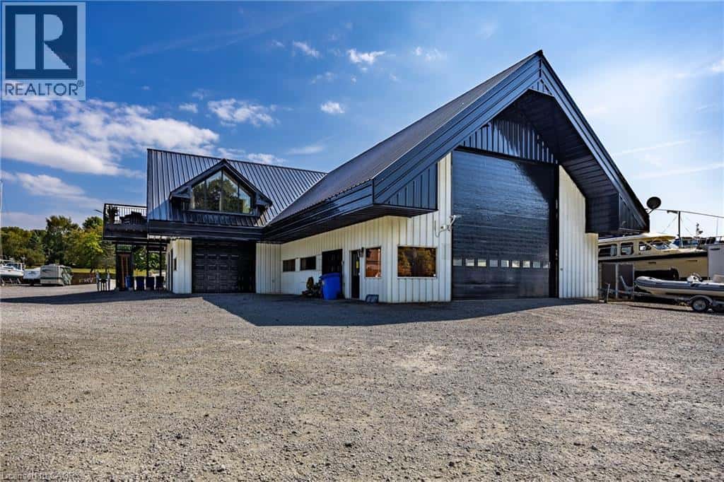 15 JAYLIN Crescent — Port Dover, Ontario - Photo 4 of 50