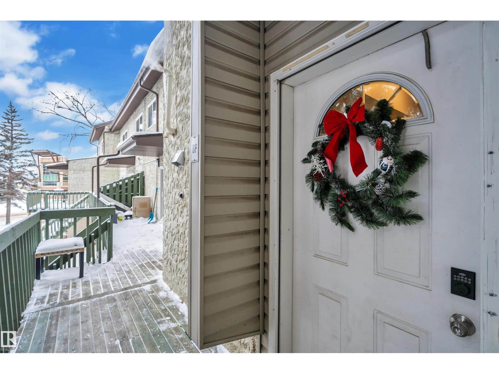 8F MEADOWLARK VG NW - Photo 4 of 44, Edmonton, Alberta