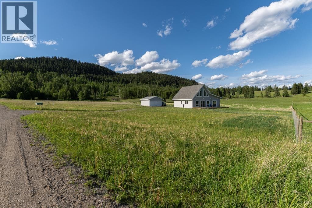 3963 CANIMVIEW DRIVE — 100 Mile House, British Columbia - Main photo