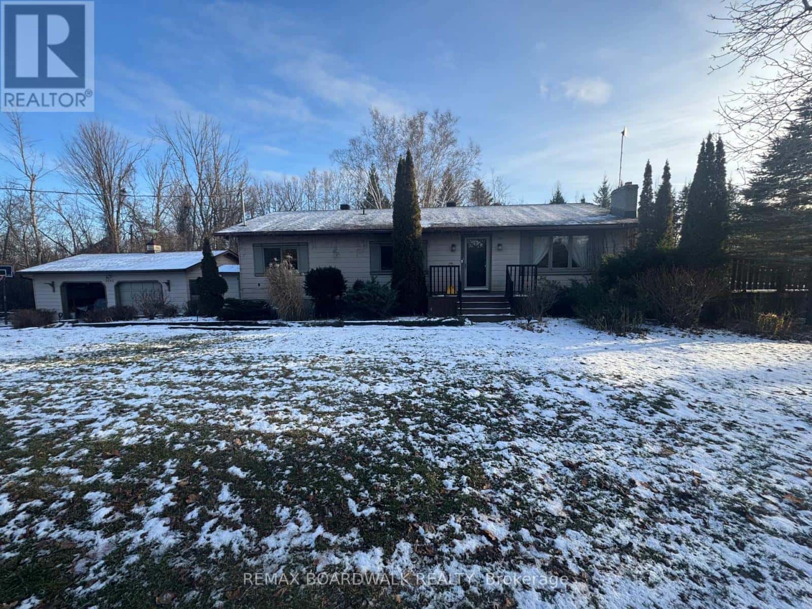 3042 DANGERFIELD ROAD W — North Grenville, Ontario - Photo 2 of 37