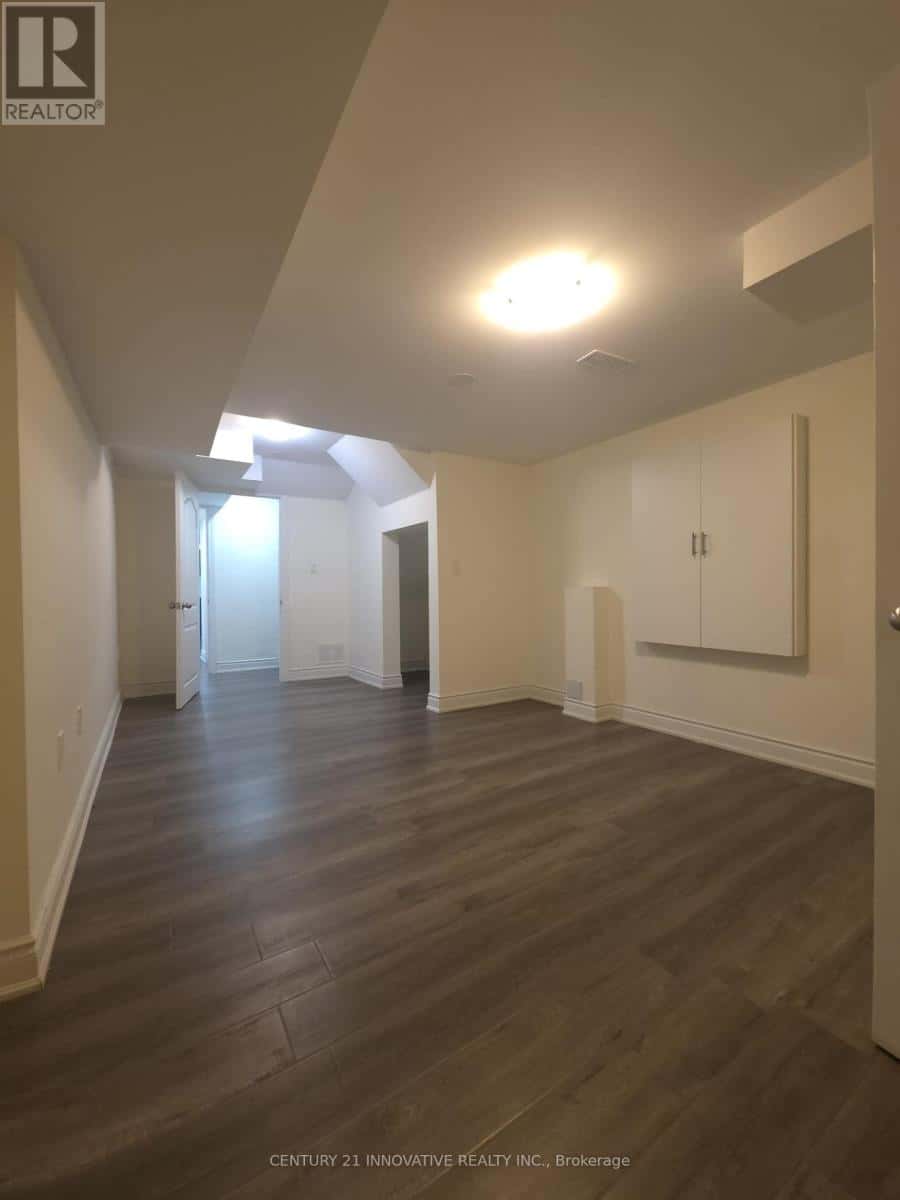 86 HUMBERSTONE CRESCENT — Brampton (Northwest Brampton) - Photo 2 of 6